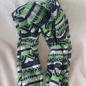 Lady 12 infinity scarf